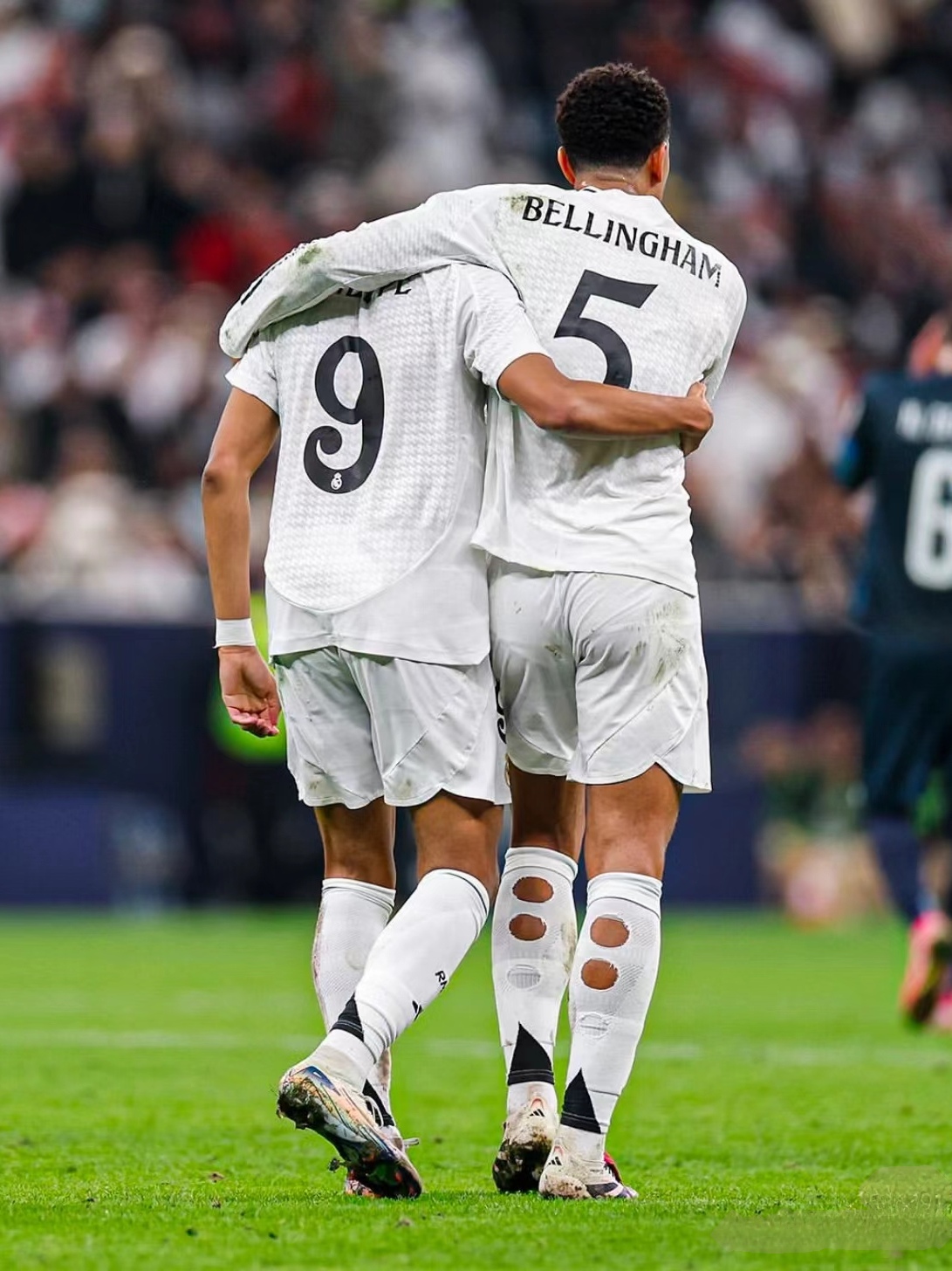 不仅仅在于 不仅仅在于