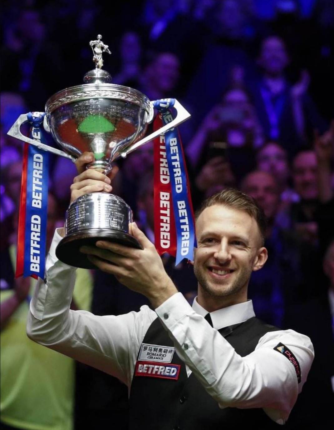 突然连成直 突然连成直